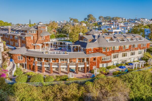 Expert Drone Photographer for Senior Living Marketing and Media Promotions