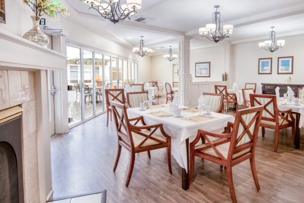 Dining Room Photography for MC AL community by Keynote Creative Senior Living Media