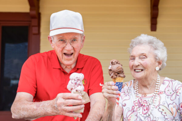 Senior Living Friendships Blosson in photography taken by Keynote Creative in Longmeadow, Mass. as residents enjoy an outing for ice cream at a local shop.