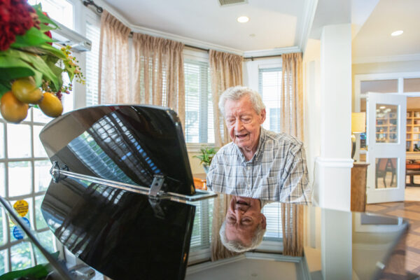 Senior Living AL Resident Testimonials and Lifestyle Photography for Marketing and Sales